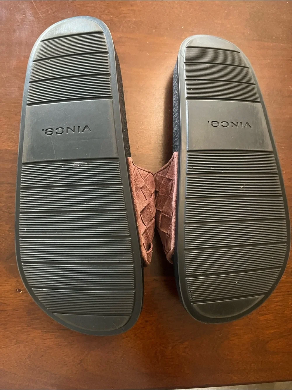 Vince Watley-2 designer slides men’s sz9.5 women’s 11 prestine worn 1x